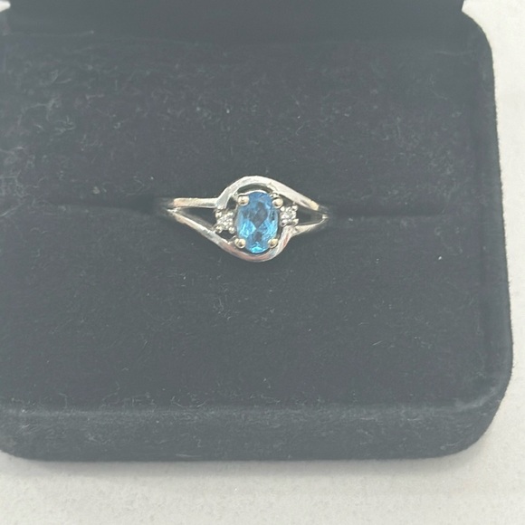 Helzberg Diamonds brand Blue Topaz Ring